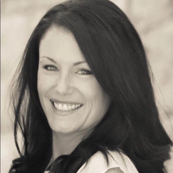 Meet your Posher, Lindsay - Picture 1 of 1